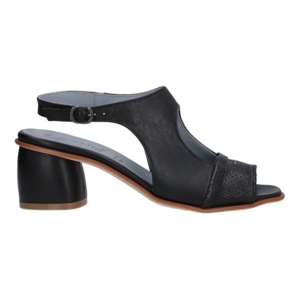 Black LILIMILL Dixan Sandals Size 8, NIB